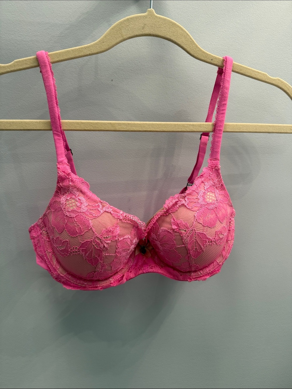 Victoria's Secret Hot Pink Lace Underwire Bra